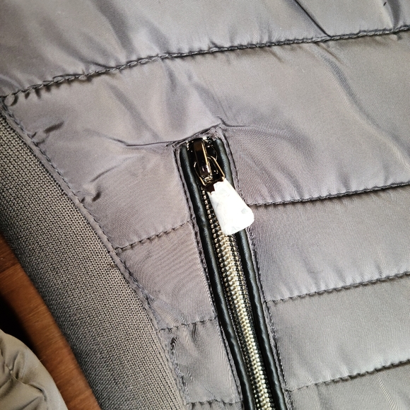 New warm winter jacket - Picture 3 of 7